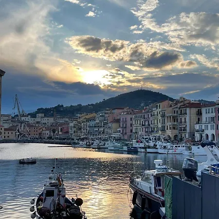 Casa A 100 Metri Dal Mare דירה