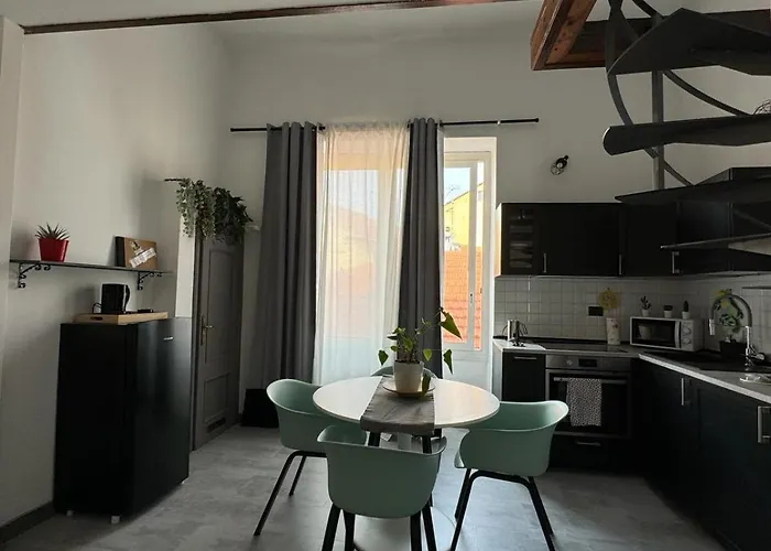 Апартаменты Casa A 100 Metri Dal Mare Империя