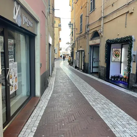 Casa A 100 Metri Dal Mare Daire *