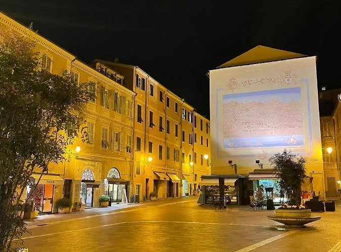 Casa A 100 Metri Dal Mare إمبيريا